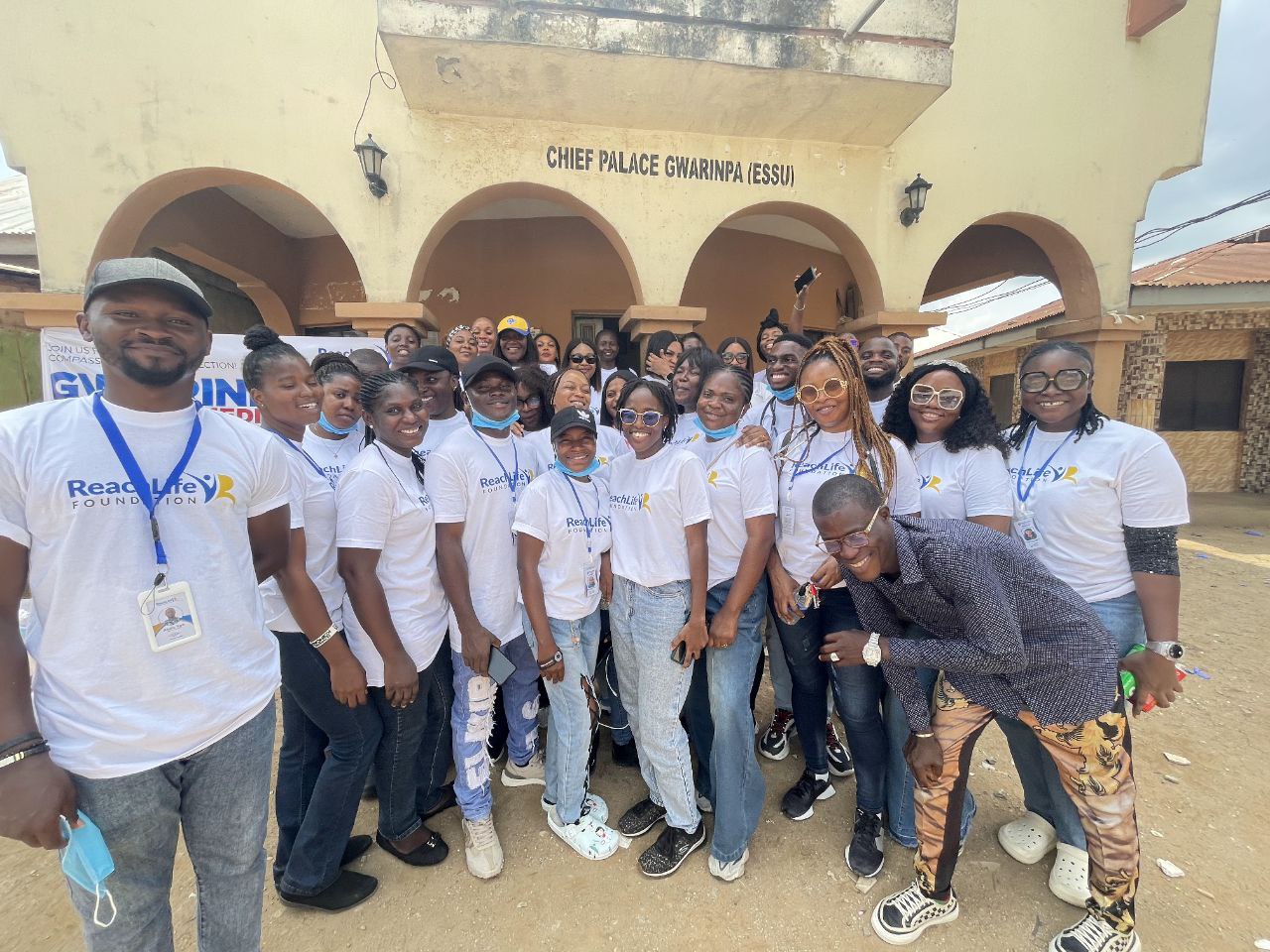 ReachLife Foundation volunteers at an outreach